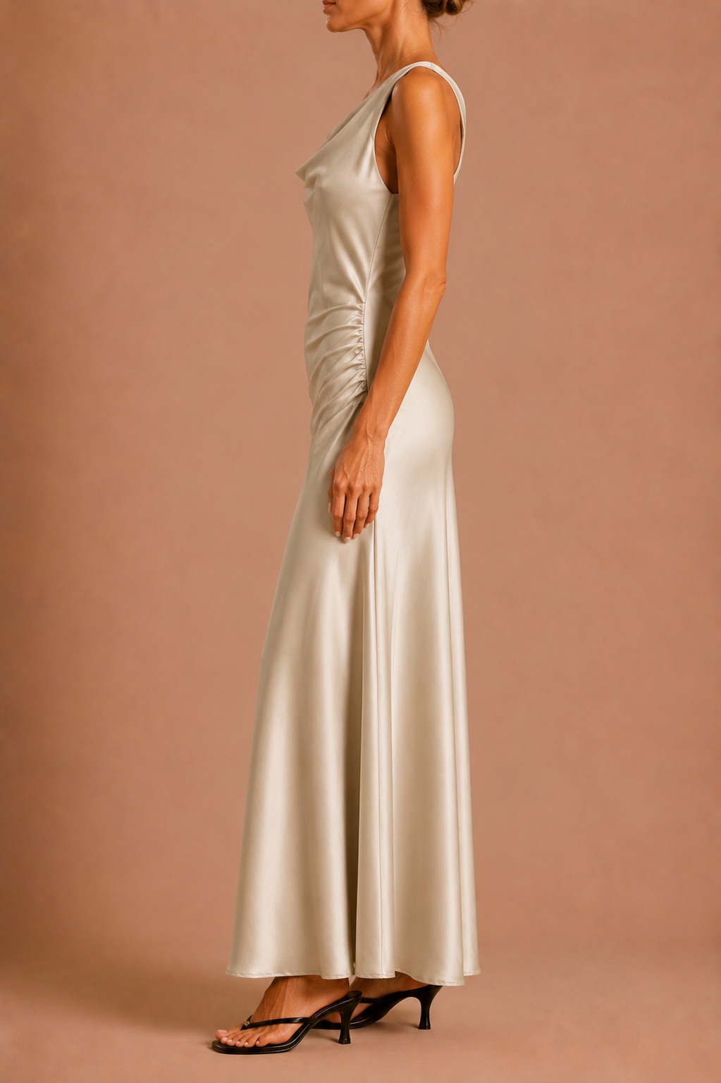 Lara | Vestido Corto de Mujer Beige