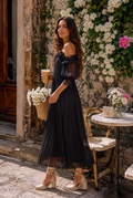 Victoria | Vestido de gasa negra con escote Bardot